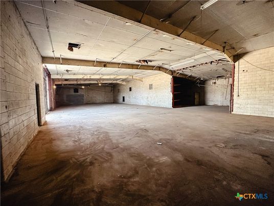 Garage, Interior, Stone Walls