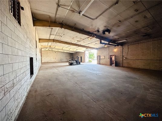 Garage, Interior, Stone Walls