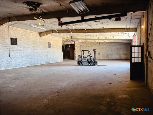 Garage, Interior, Stone Walls