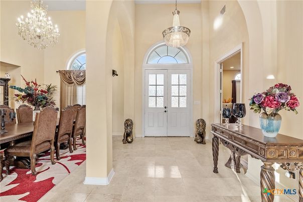 Chandelier, Dining room, Interior, Pendant Lights