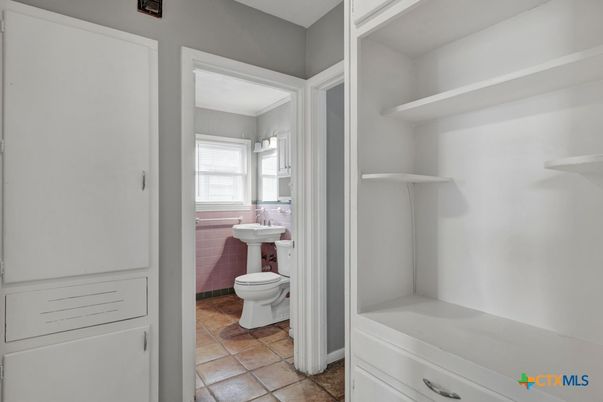 Bathroom, Interior