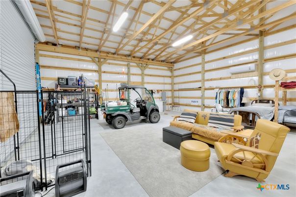 Garage, Interior