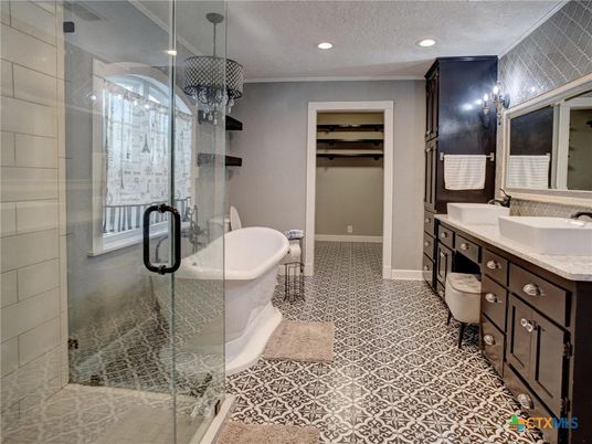 Bathroom, Dual Sink Vanities, Free Standing Baths, Glass Shower, Interior, Pendant Lights, Recessed Lighting