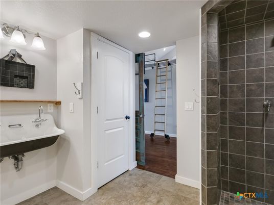 Bathroom, Interior, Recessed Lighting, Wood Texture Flooring