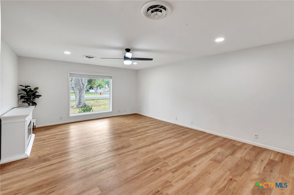 Empty room, Interior, Recessed Lighting, Wood Texture Flooring