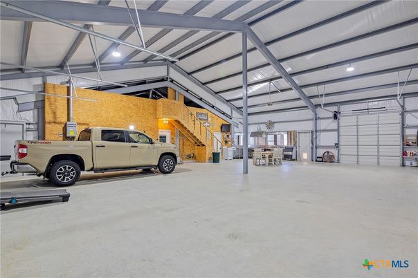 Garage, Interior