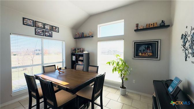 Dining room, Interior
