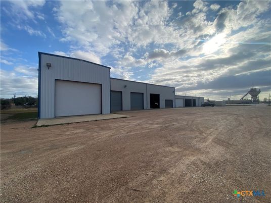 Backyard, Detached Garage, Exterior