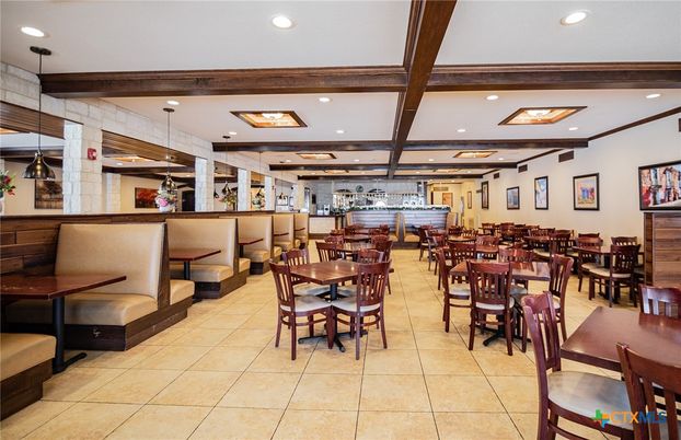 Dining room, Interior, Pendant Lights, Recessed Lighting, Wooden Beams