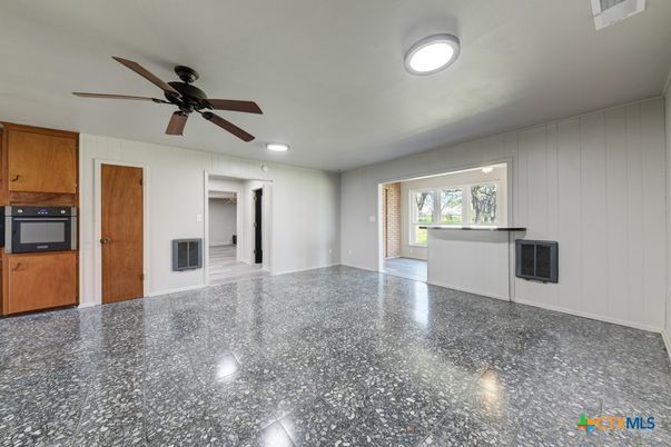Empty room, Interior, Kitchen, Recessed Lighting