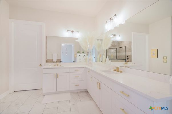 Bathroom, Dual Sink Vanities, Interior, Marble