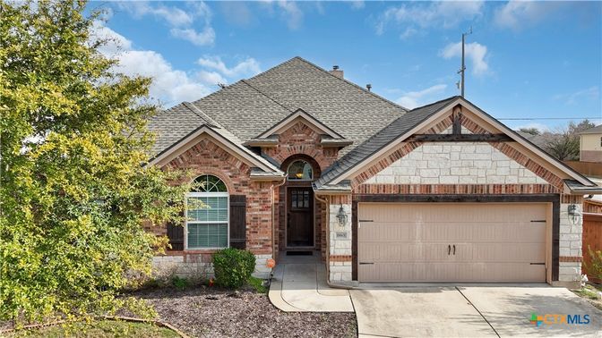 Attached, Exterior, Facade, Brick Facade, Brick Traditional