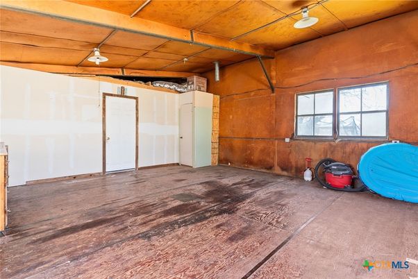 Empty room, Interior, Wooden Beams, Wooden Ceilings, Wooden Walls