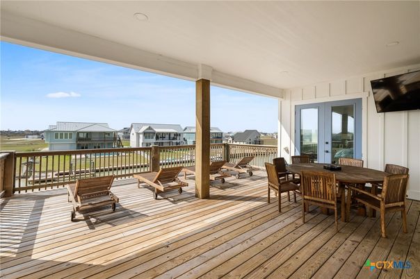 Exterior, Wood Texture Flooring