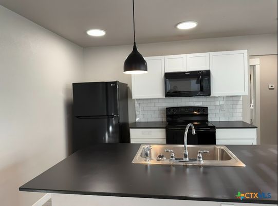 Interior, Kitchen, Pendant Lights, Recessed Lighting