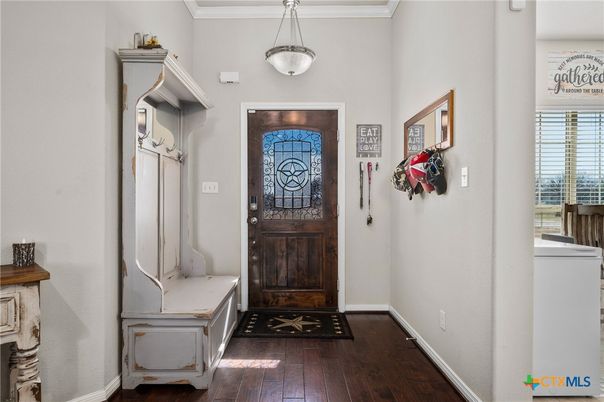 Interior, Pendant Lights, Wood Texture Flooring