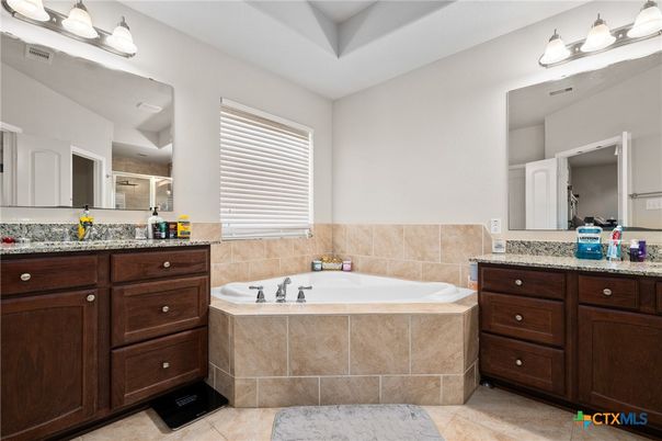 Bathroom, Dual Sink Vanities, Interior