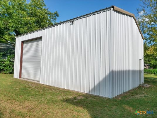 Detached Garage, Exterior