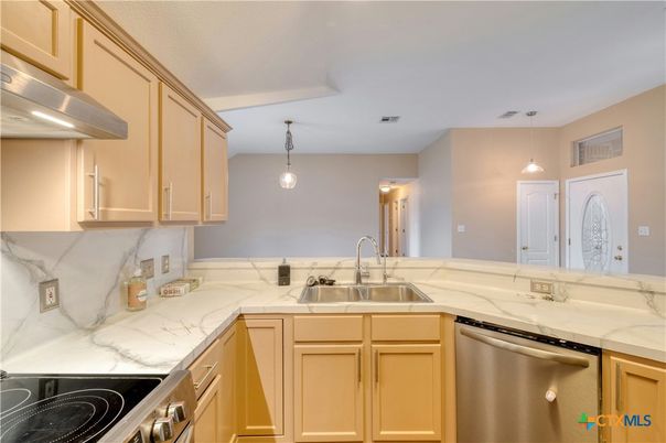 Interior, Kitchen, Pendant Lights, Stainless Steel Appliances