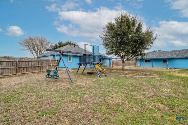 Backyard, Exterior, Playground