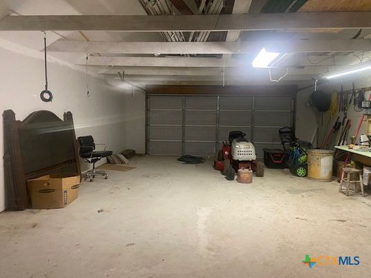 Garage, Interior