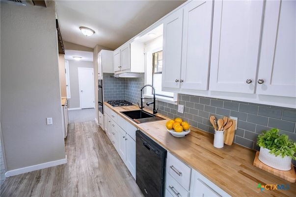 Interior, Kitchen, Wood Texture Flooring