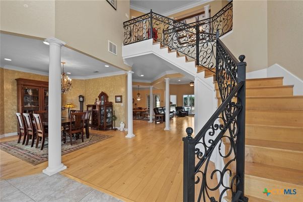 Chandelier, Dining room, Interior, Recessed Lighting, Wood Texture Flooring