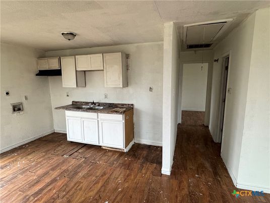Interior, Kitchen, Wood Texture Flooring
