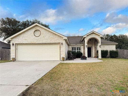 Attached, Backyard, Exterior, Facade, Ranch
