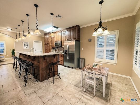Dining room, Interior, Kitchen, Pendant Lights, Stainless Steel Appliances