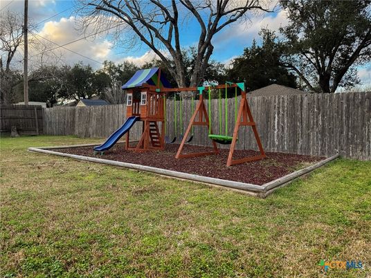 Backyard, Exterior, Playground