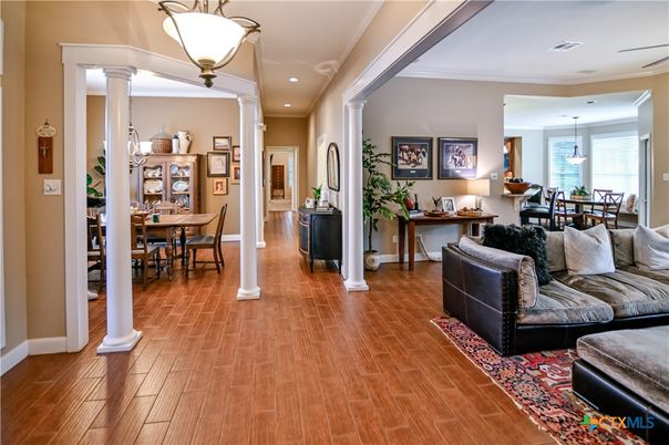 Dining room, Interior, Living room, Pendant Lights, Recessed Lighting, Wood Texture Flooring