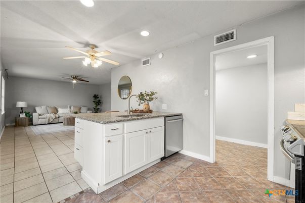 Interior, Kitchen, Recessed Lighting