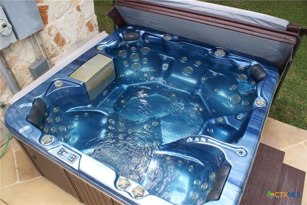 Exterior, Hot Tub