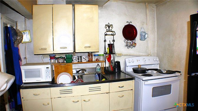 Interior, Kitchen