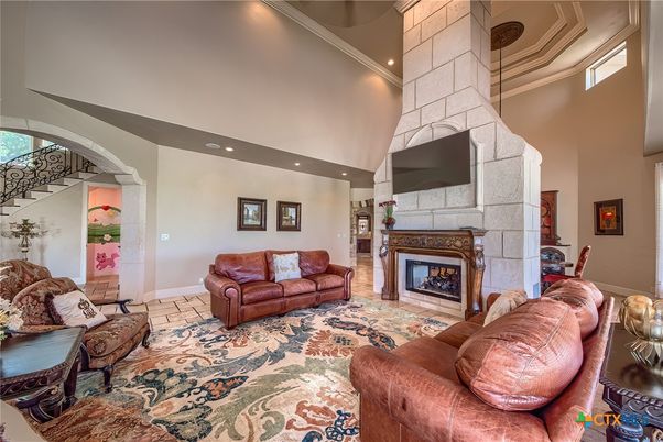 Fireplace, Interior, Living room, Recessed Lighting
