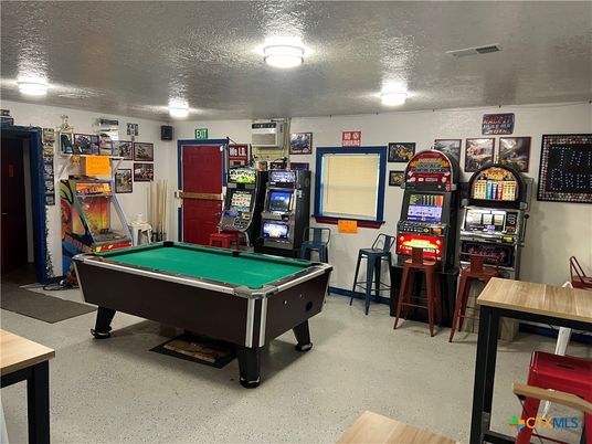 Billiard Table, Game Room, Interior