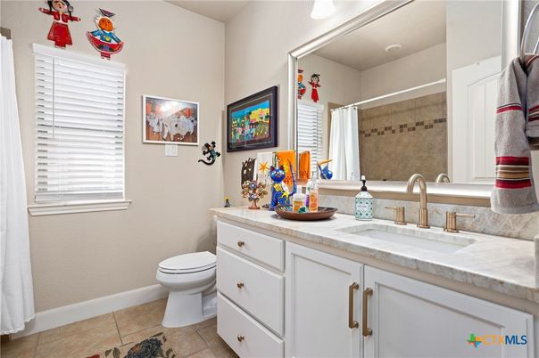 Bathroom, Interior, Tile Countertops
