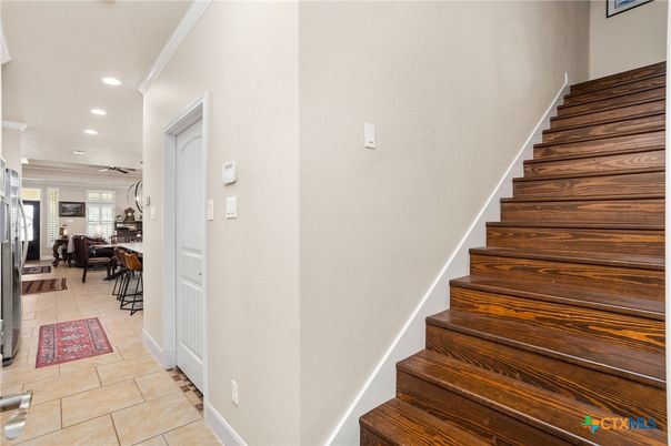 Dining room, Interior, Recessed Lighting