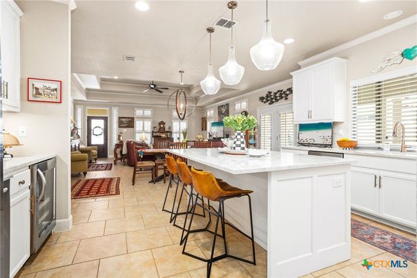 Dining room, Interior, Kitchen, Living room, Pendant Lights, Recessed Lighting