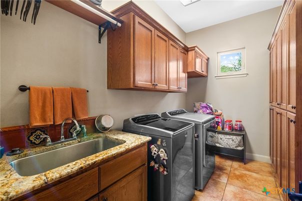 Interior, Washer