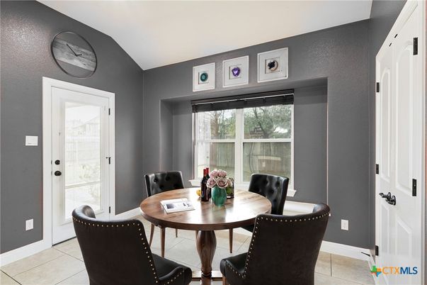 Dining room, Interior