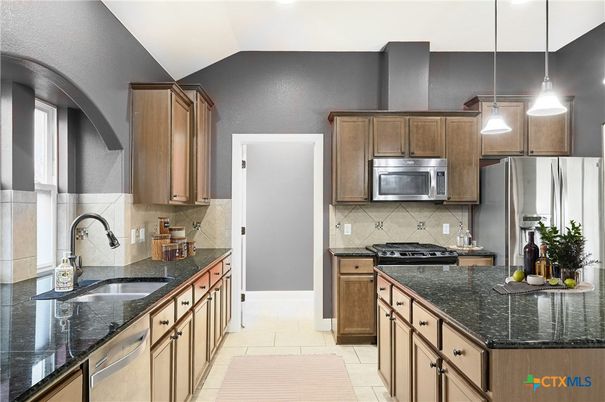 Interior, Kitchen, Pendant Lights, Stainless Steel Appliances
