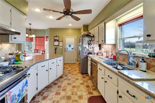 Chandelier, Interior, Kitchen, Pendant Lights, Recessed Lighting, Stainless Steel Appliances