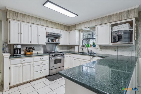 Interior, Kitchen, Stainless Steel Appliances