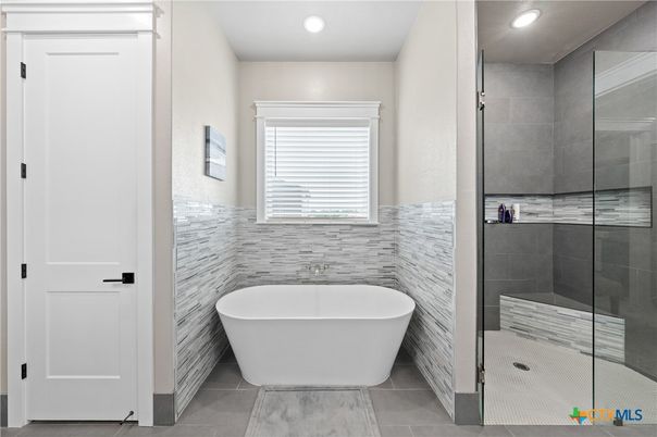 Bathroom, Free Standing Baths, Glass Shower, Interior, Recessed Lighting