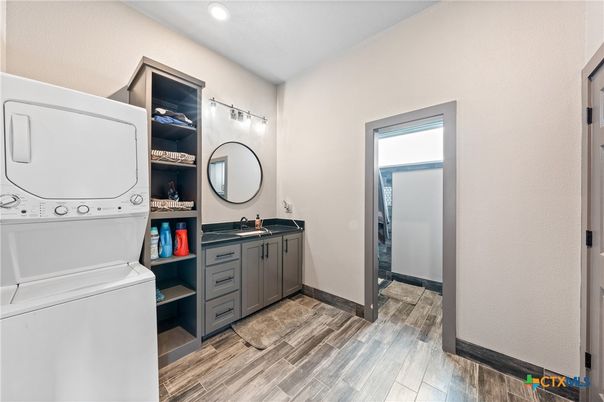 Interior, Recessed Lighting, Utility Closets, Washer, Wood Texture Flooring
