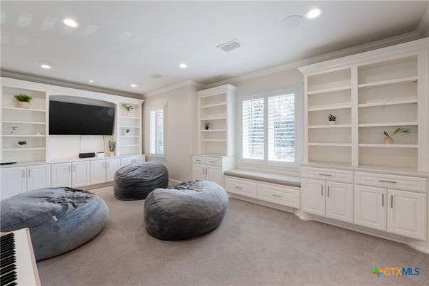 Interior, Piano, Recessed Lighting