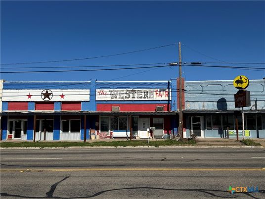 Exterior, Facade, None