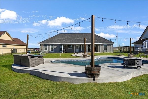 Backyard, Exterior, Pool